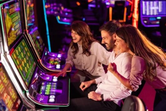 တာဝန်ယူ Slot ကစားခြင်း မြန်မာ မူဝါဒ
